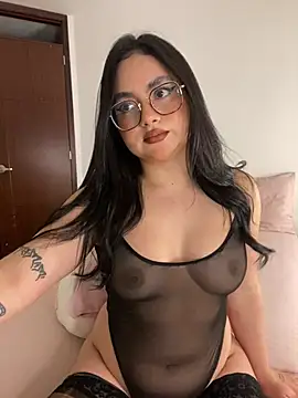 Snapshot of montmariana chatting on 07/29/26, 12:10 montmariana online show from 07/29/26, 12:10
