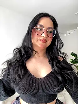 Snapshot of montmariana chatting on 09/12/25, 05:35 montmariana online show from 09/12/25, 05:35