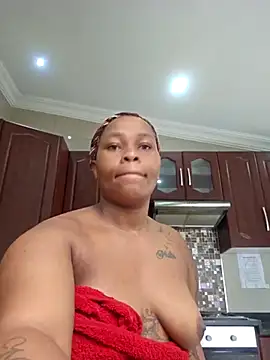 Snapshot of curvycloe1 chatting on 02/19/25, 08:44 curvycloe1 online show from 02/19/25, 08:44
