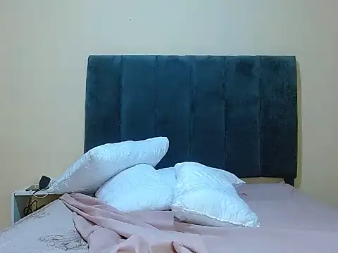 curvycloe1 online show from 01/16/26, 03:54