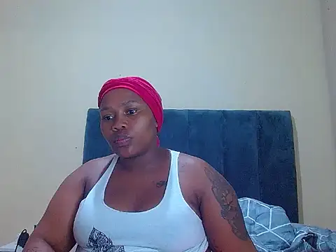 curvycloe1 online show from 02/15/26, 02:34