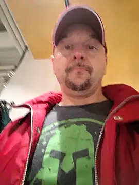 Sports-beast online show from 12/20/25, 04:54