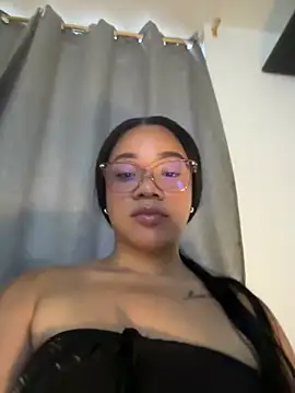 Snapshot of ashley_Tompson1 chatting on 02/26/26, 11:21 ashley Tompson1 online show from 02/26/26, 11:21