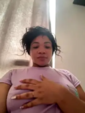 ashley Tompson1 online show from 12/18/25, 02:21