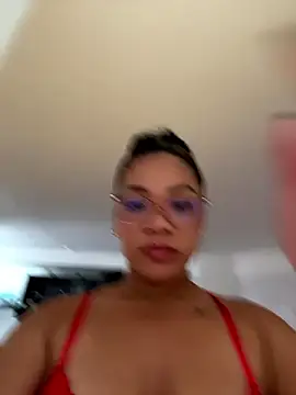 Snapshot of ashley_Tompson1 chatting on 01/07/26, 12:54 ashley Tompson1 online show from 01/07/26, 12:54