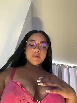 Snapshot of ashley_Tompson1 chatting on 02/11/26, 11:54 ashley Tompson1 online show from 02/11/26, 11:54