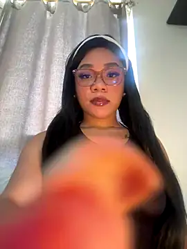 ashley Tompson1 online show from 11/26/25, 09:26