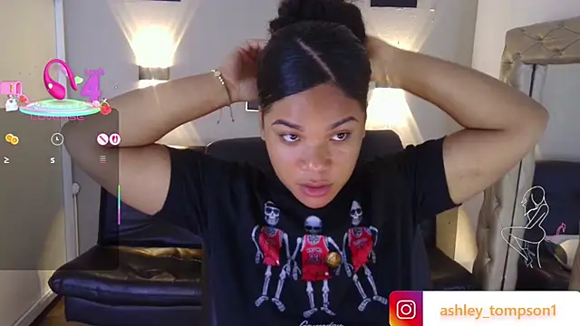 ashley Tompson1 online show from 03/13/25, 12:35