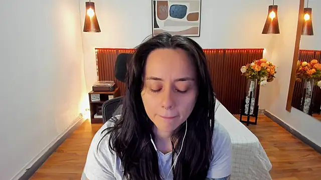 KatherineBond online show from 07/04/26, 03:38