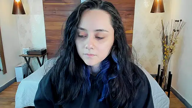 KatherineBond online show from 03/17/25, 08:40