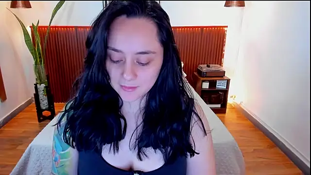 KatherineBond online show from 09/26/25, 07:43