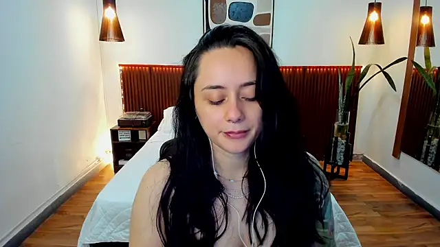 KatherineBond online show from 02/12/26, 05:56