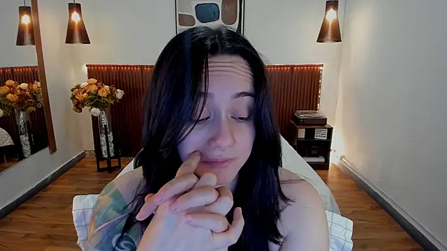 KatherineBond online show from 06/12/26, 07:11
