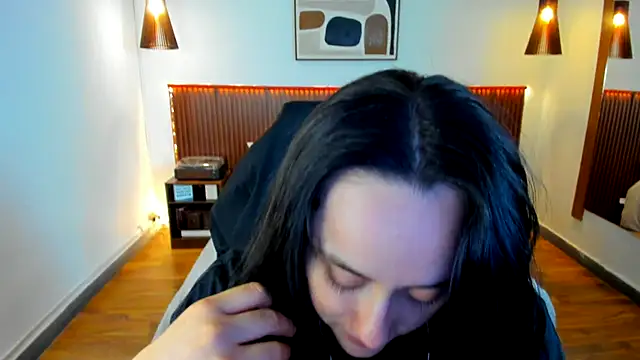 KatherineBond online show from 10/10/25, 07:15