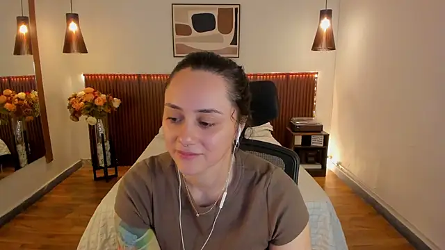 KatherineBond online show from 06/13/26, 05:11