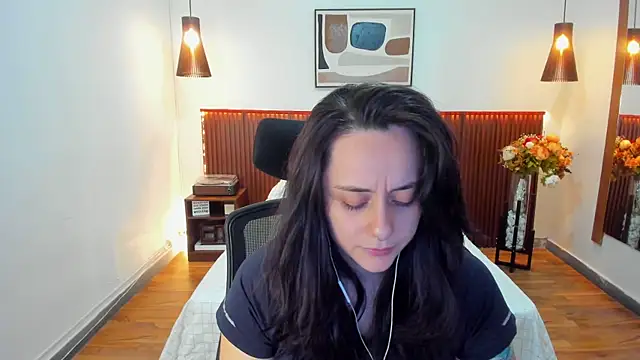KatherineBond online show from 07/08/26, 04:07