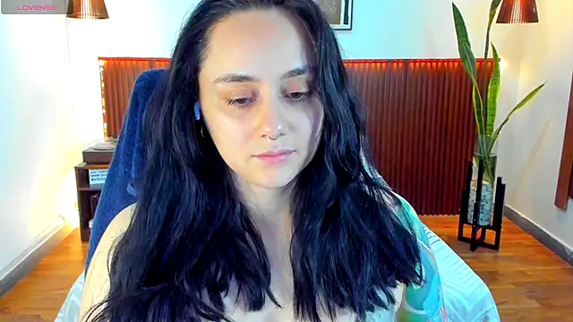 KatherineBond online show from 11/05/25, 07:50