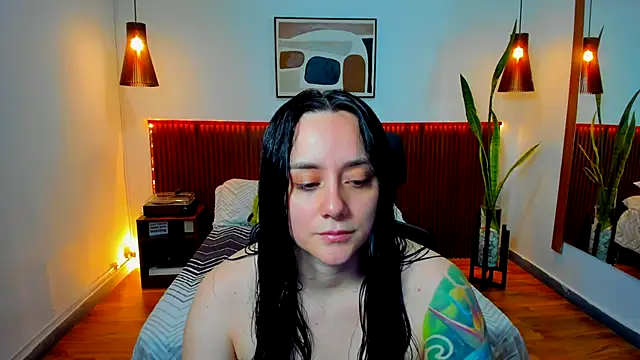 KatherineBond online show from 11/19/25, 06:30