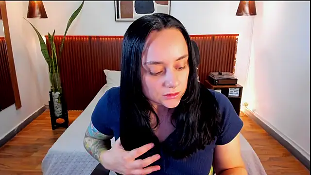 KatherineBond online show from 09/17/25, 08:00