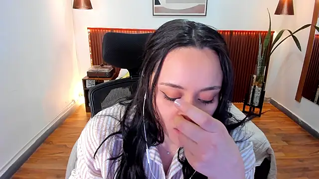 KatherineBond online show from 02/05/26, 07:32