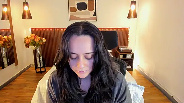 KatherineBond online show from 06/25/26, 06:13