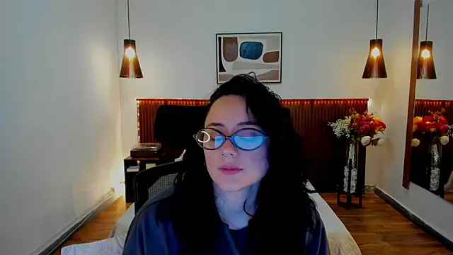 KatherineBond online show from 08/05/26, 04:12