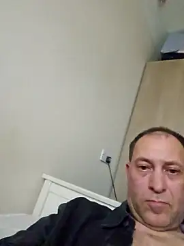 Snapshot of meateater1 chatting on 01/19/26, 09:46 meateater1 online show from 01/19/26, 09:46