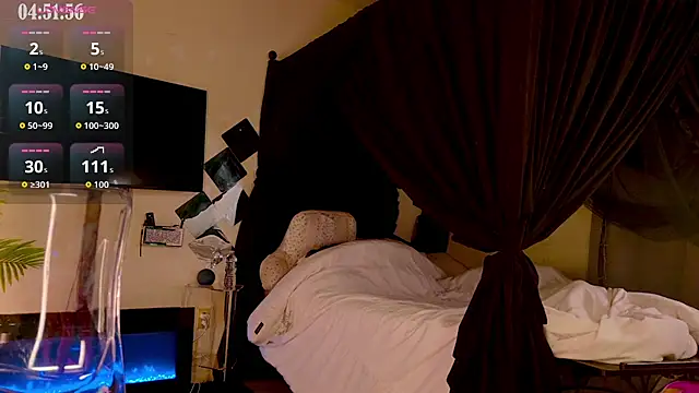 Snapshot of Aubreyessex chatting on 06/24/26, 11:35 Aubreyessex online show from 06/24/26, 11:35