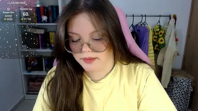 Gabiwaifu online show from 11/11/25, 02:17