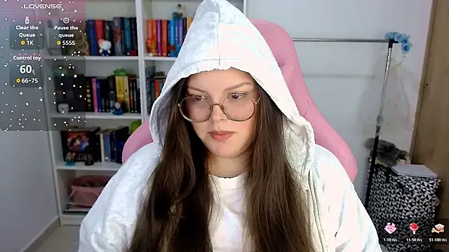 Gabiwaifu online show from 10/24/25, 11:37