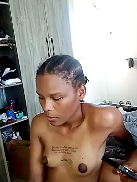 kelsie421 online show from 03/11/25, 09:24