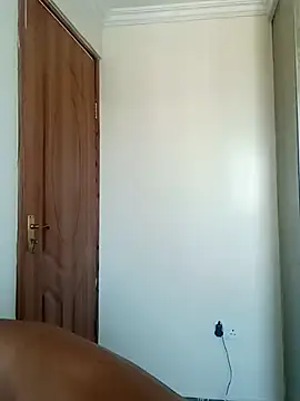 kelsie421 online show from 02/18/25, 06:37