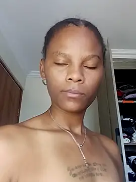 kelsie421 online show from 02/19/25, 06:00