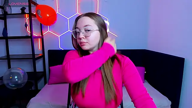 Emma adorablle online show from 09/28/25, 01:34