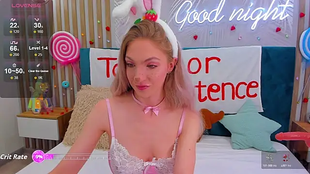 Emilly Hart online show from 10/28/25, 02:45