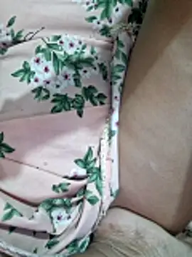 Priya Bong online show from 05/18/26, 05:45