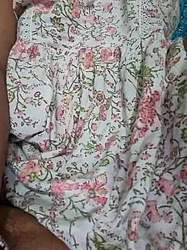 Priya Bong online show from 06/17/26, 01:16
