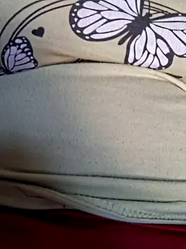 Priya Bong online show from 04/09/26, 04:47