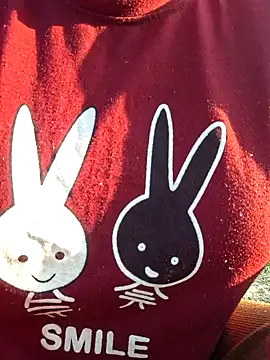 Priya Bong online show from 12/15/25, 10:43