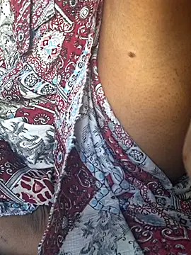 Priya Bong online show from 03/05/26, 04:53