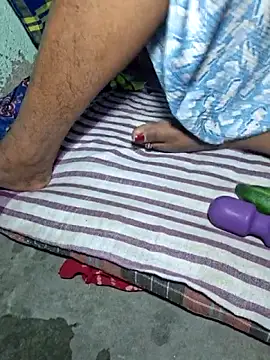 Priya Bong online show from 03/12/26, 03:49