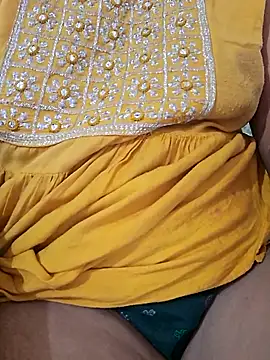 Priya Bong online show from 06/15/26, 02:12