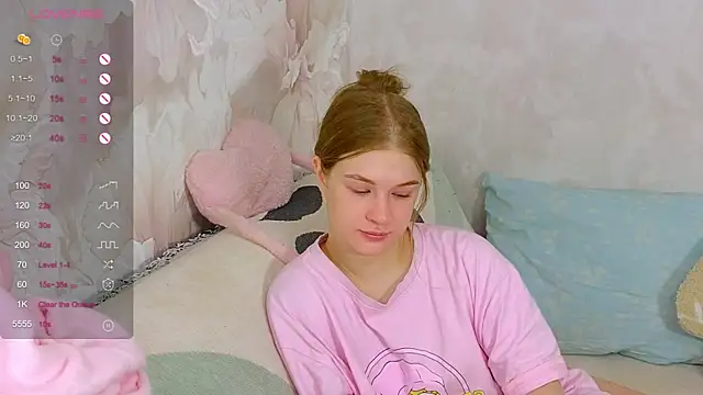 TrissMerigold9 online show from 11/22/25, 09:08