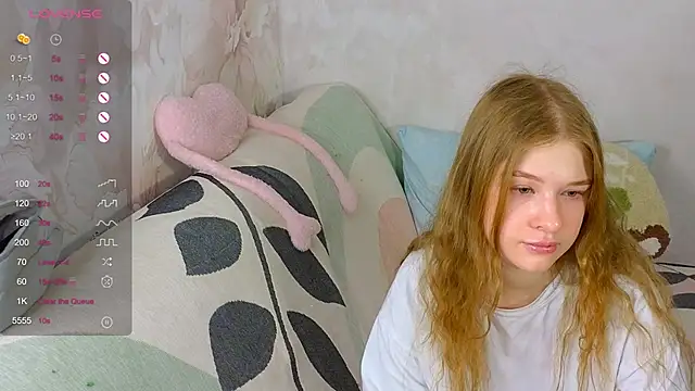 TrissMerigold9 online show from 12/02/25, 08:38