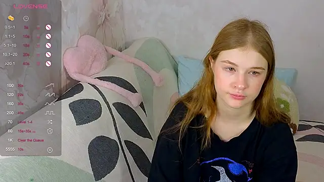 TrissMerigold9 online show from 11/27/25, 08:31