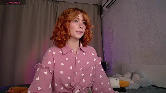 Snapshot of Evaa_Moonn_ chatting on 10/06/25, 02:13 Evaa Moonn  online show from 10/06/25, 02:13