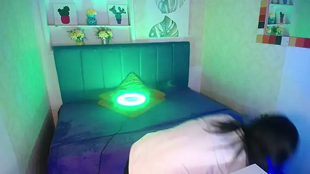 Snapshot of AnnaliOlsenX chatting on 02/20/25, 01:51 AnnaliOlsenX online show from 02/20/25, 01:51