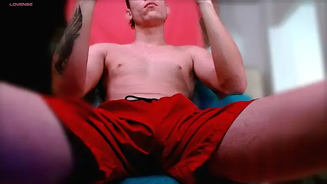 deividcloud36 online show from 12/18/25, 09:40