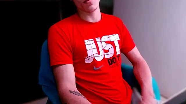 deividcloud36 online show from 11/06/25, 12:14