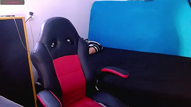 deividcloud36 online show from 03/15/26, 06:15